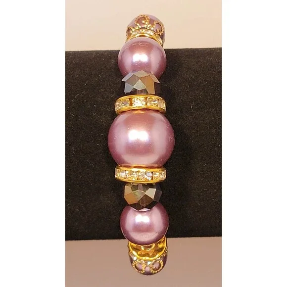 Handmade Lavender and Purple Beaded Bracelet | Vintage‎ Style Crystal Jewelry - Picture 2 of 2